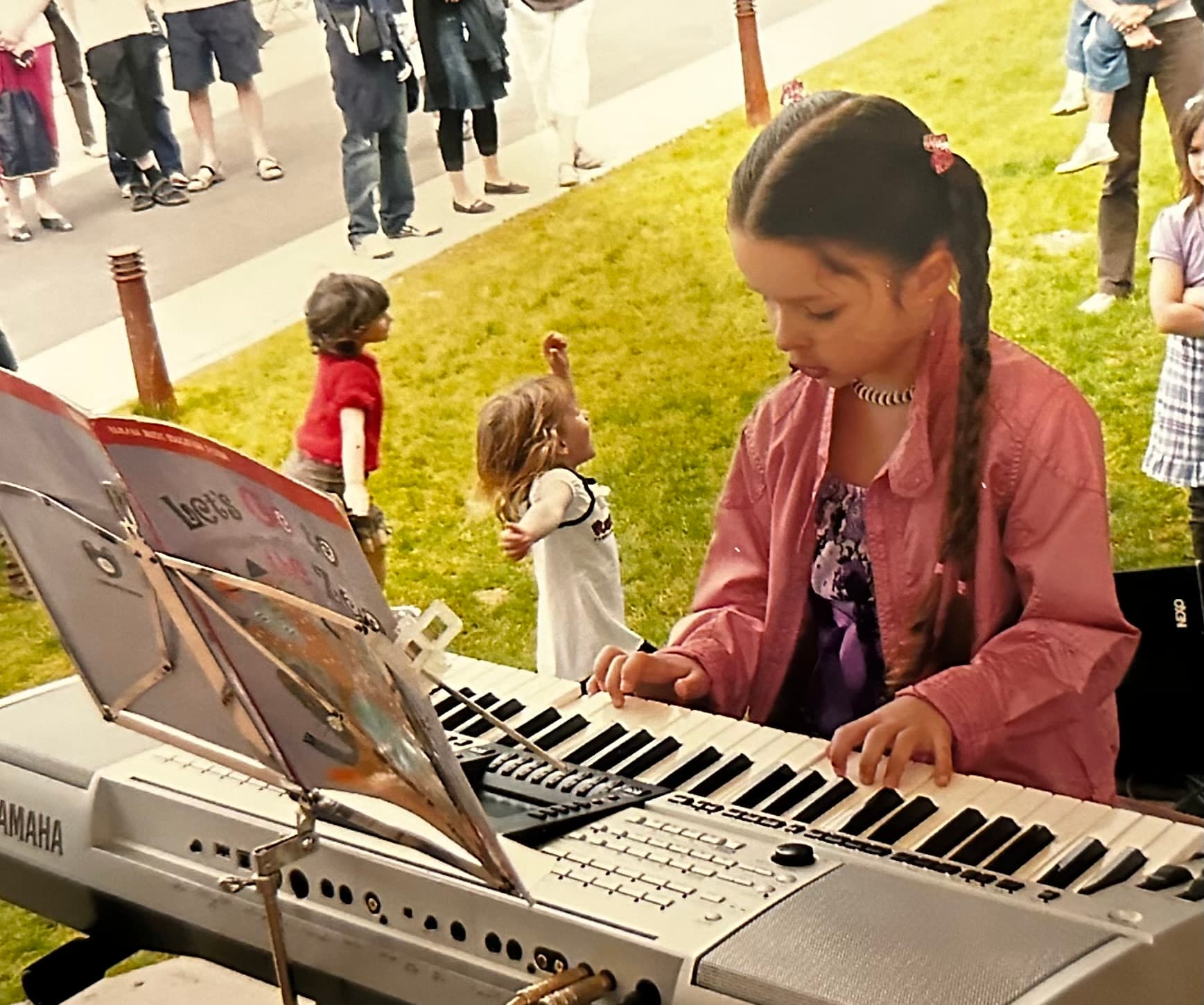 Sarah au piano